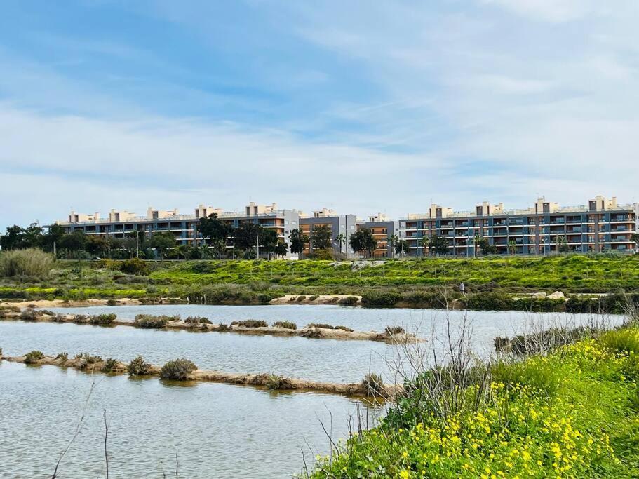 Olhao 3 Bedroom With Rooftop Pool, Marina Village المظهر الخارجي الصورة