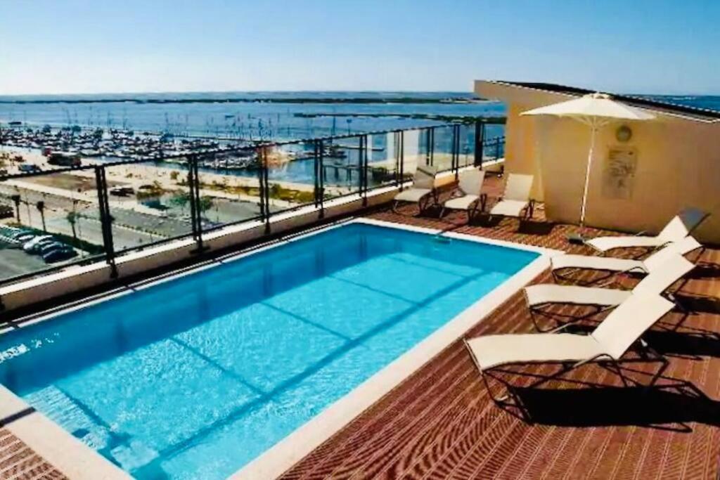 Olhao 3 Bedroom With Rooftop Pool, Marina Village المظهر الخارجي الصورة