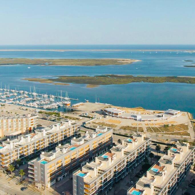 Olhao 3 Bedroom With Rooftop Pool, Marina Village المظهر الخارجي الصورة